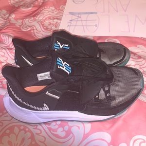 Nike Kyrie Low 3 Basketball Shoes